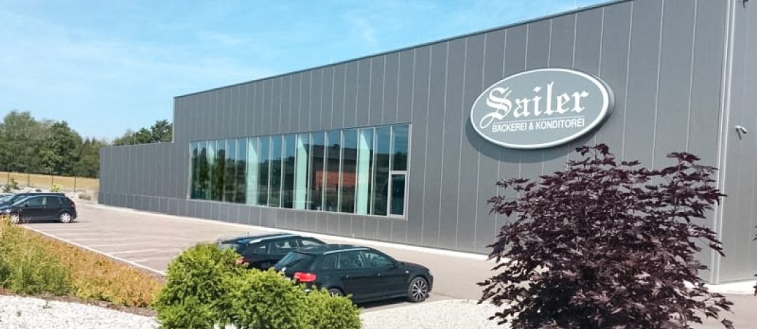 Backstube Sailer in Mauerkichen von außen